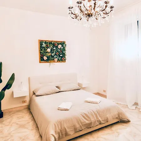 Golden Luxury - San Giovanni - 10 Min To Basilica Of San Giovanni - 25 Min To Colosseum روما