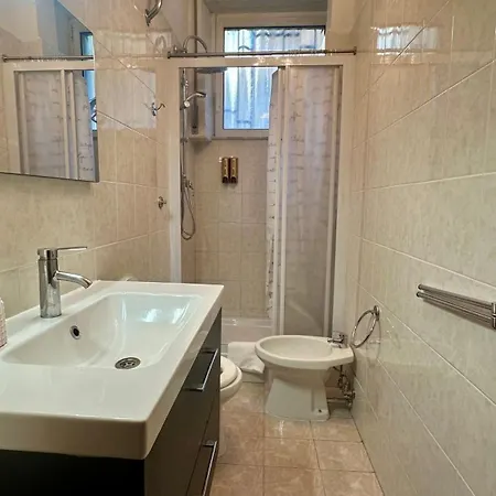 Golden Luxury - San Giovanni - 10 Min To Basilica Of San Giovanni - 25 Min To Colosseum *