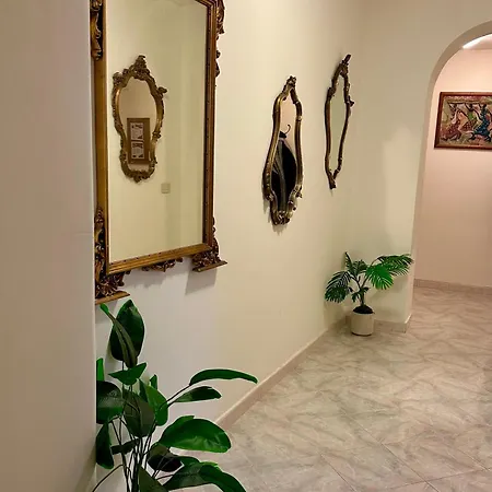 Golden Luxury - San Giovanni - 10 Min To Basilica Of San Giovanni - 25 Min To Colosseum روما